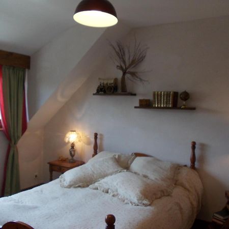 La Tourelle 22 Bed & Breakfast Quintin Exterior photo