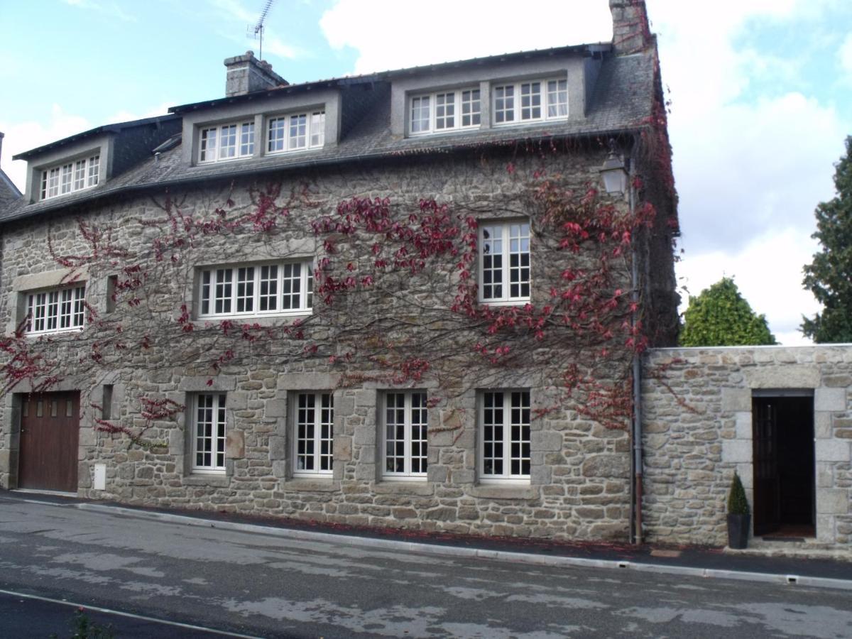 La Tourelle 22 Bed & Breakfast Quintin Exterior photo